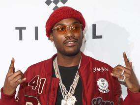 Meek Mill is selling is mansion/Take a look at it #meekmill #house #mansion  