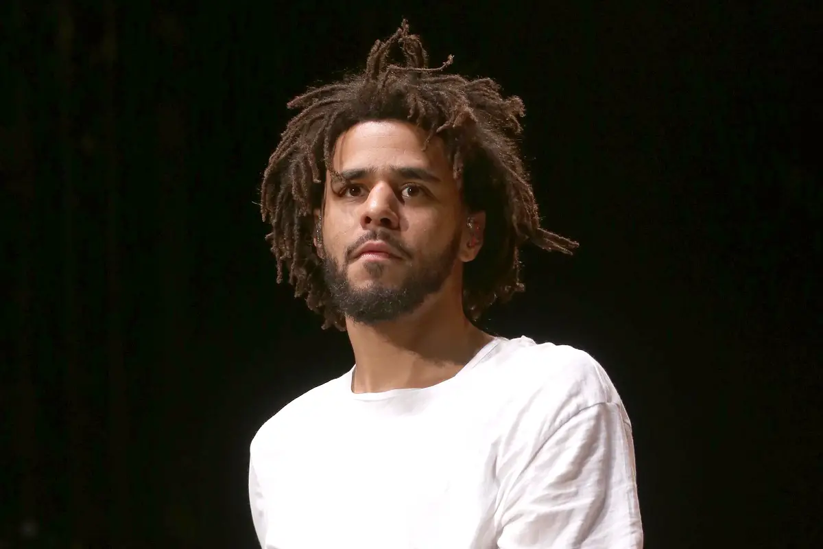 J. Cole Declare “Hip-Hop Is Dead” Over Kendrick Lamar Apology #hiphop