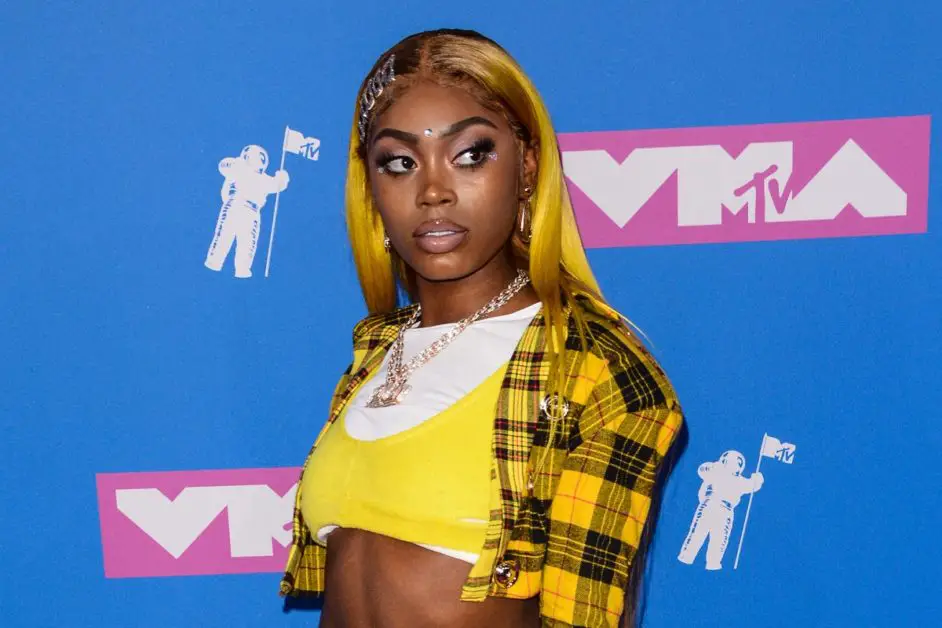 Twitter Fries Asian Doll Over Greasy Remark On Fivio Foreign & Lil Tjay’s Livestream Weed Scandal