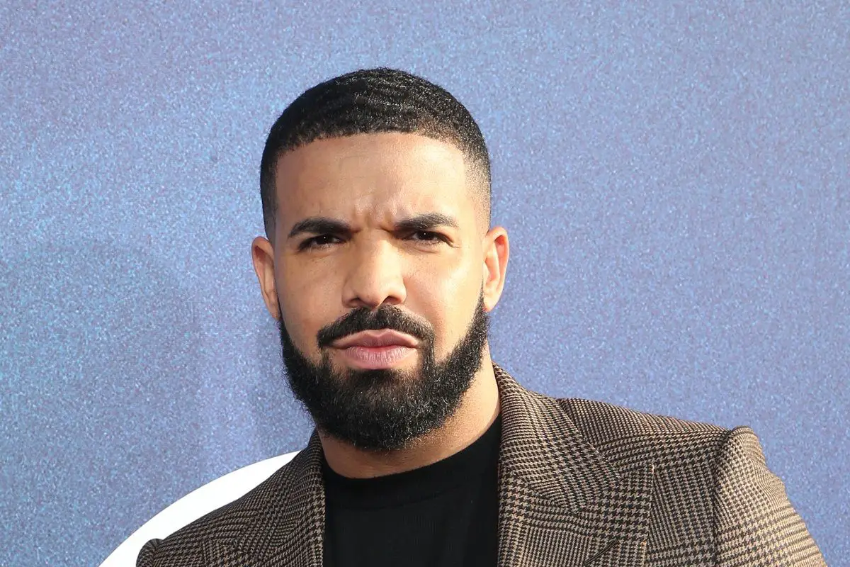Drake Fans Bet $7 Billion Related To Super Bowl