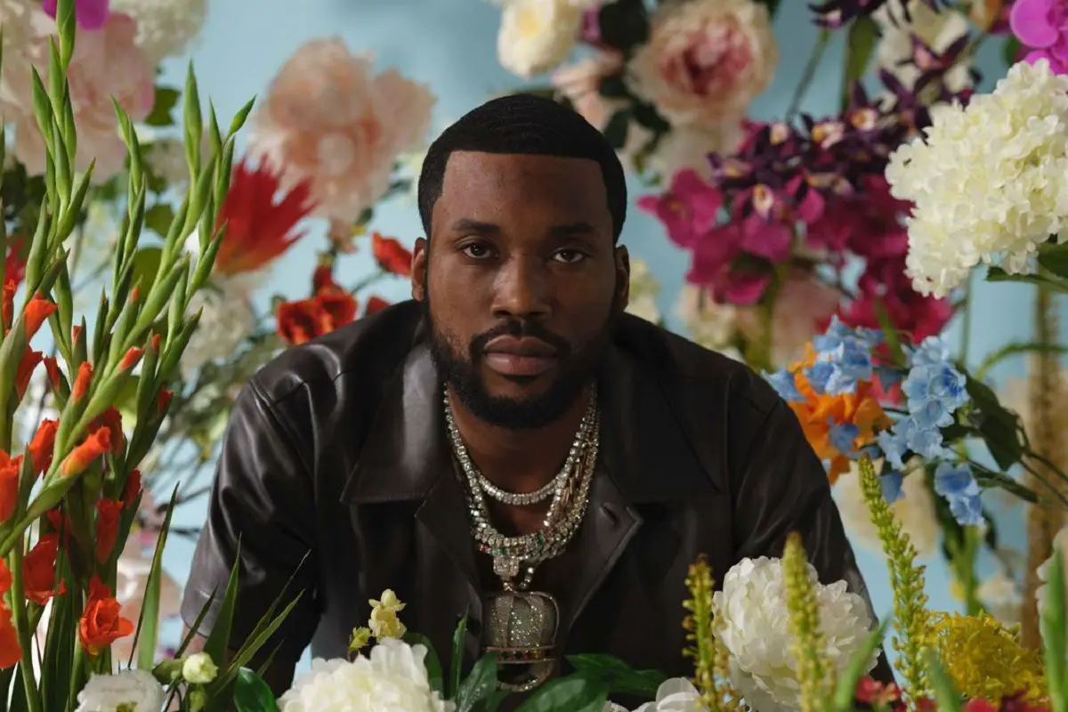 Meek Mill Explains The Lack Of Beef With Jay-Z #MeekMill