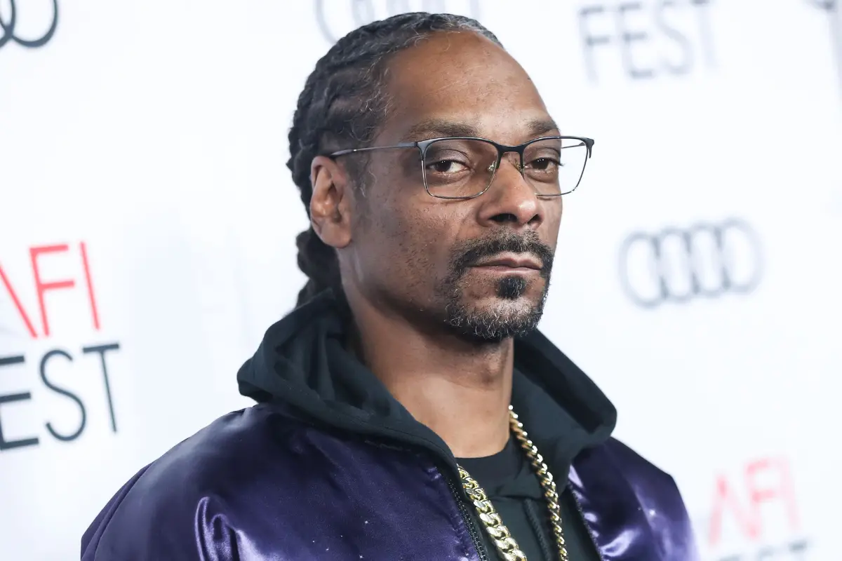 Snoop Dogg Announces Death Row Records Catalog Is Back on Streaming  Services: 'Heard You
