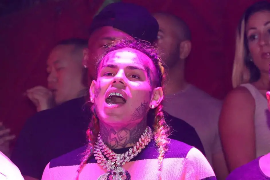 6ix9ine Awaits Sentencing After Accepting Plea Deal