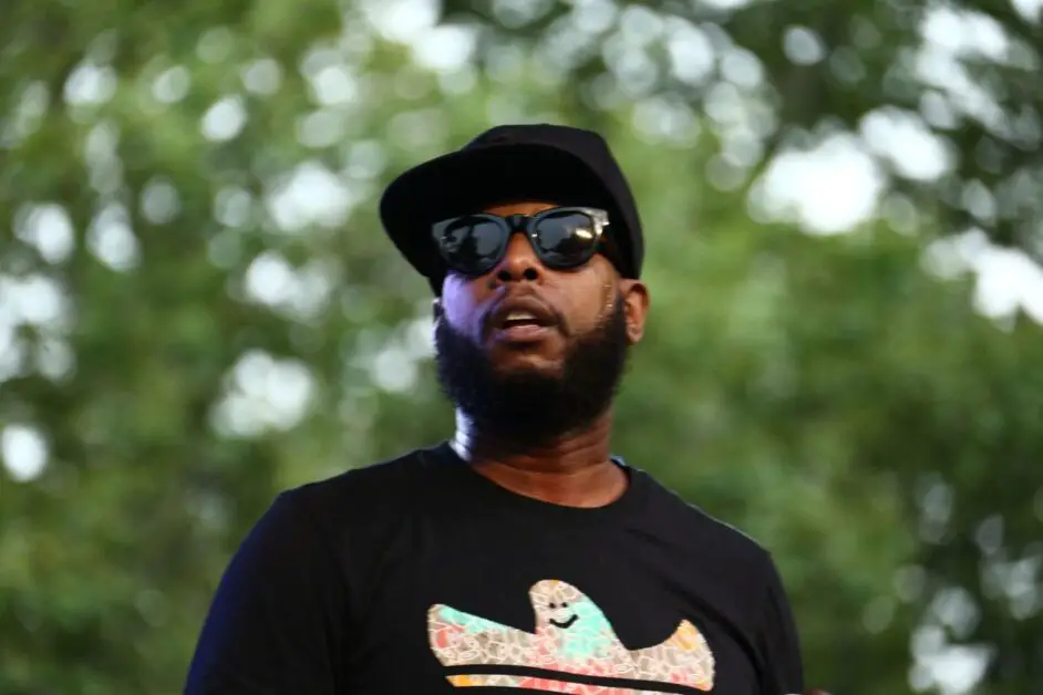 Talib Kweli Reveals the Truth About Amazon Christmas Ads