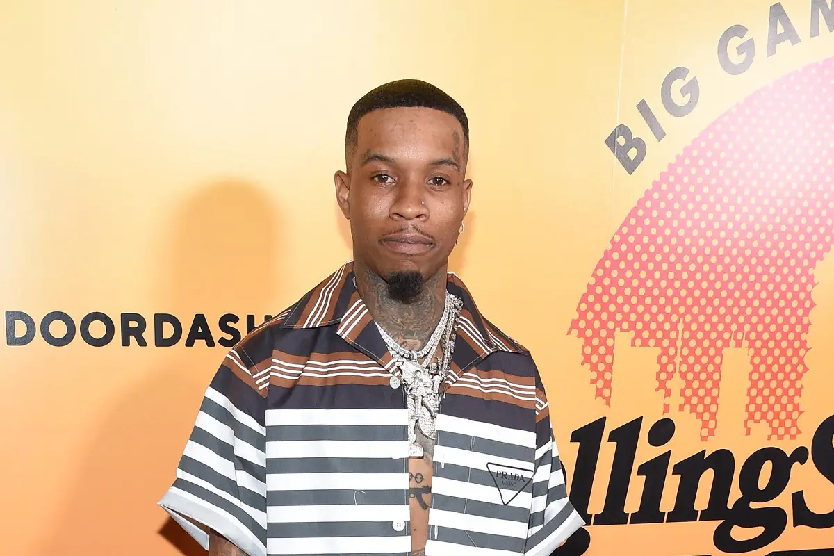 Tory Lanez Quickly Ghosts Fan Group Chat After Sending Prison Thank You Message #ToryLanez