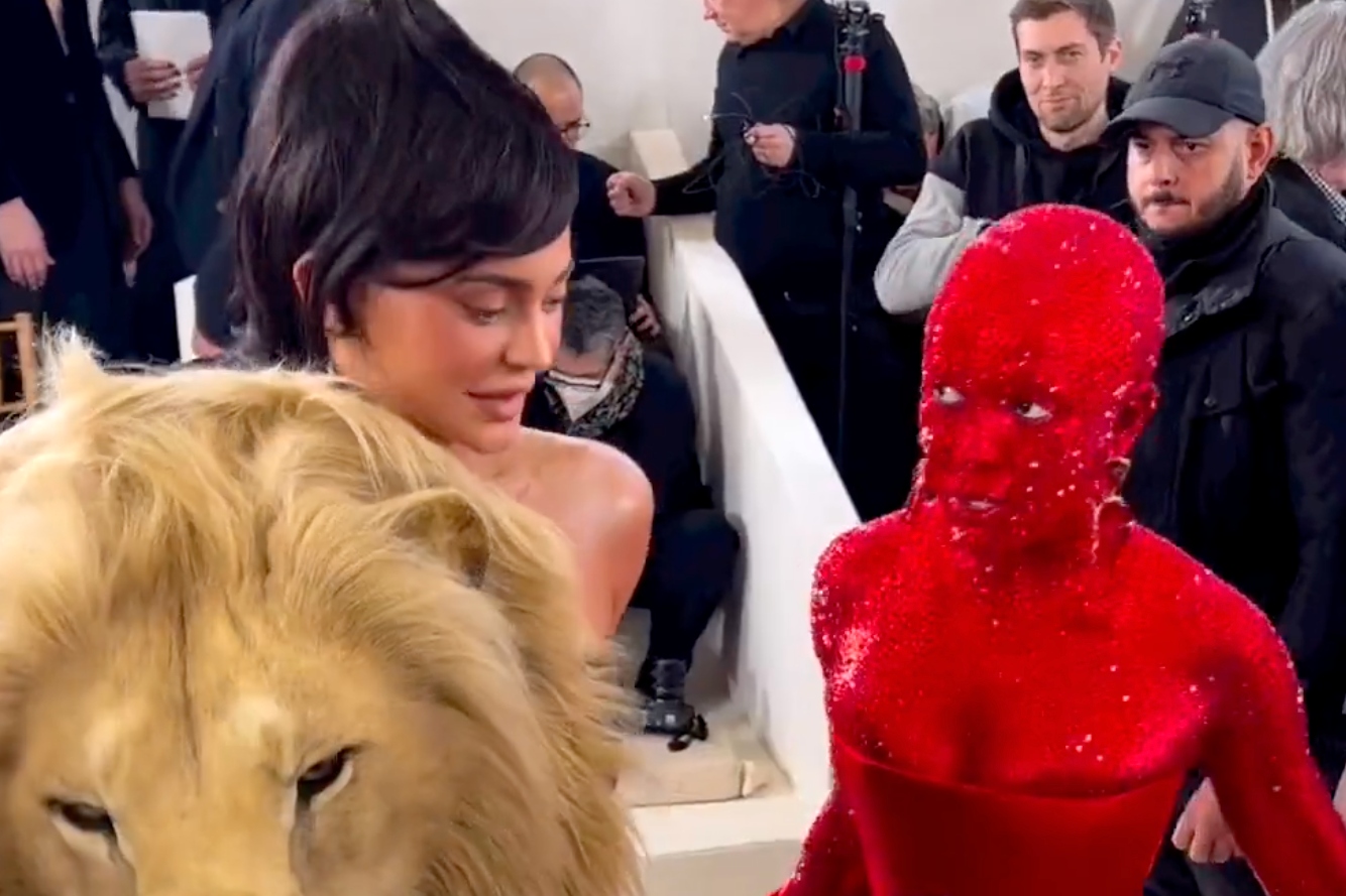 Doja Cat, Kylie Jenner have people roaring at Paris Fashion Week