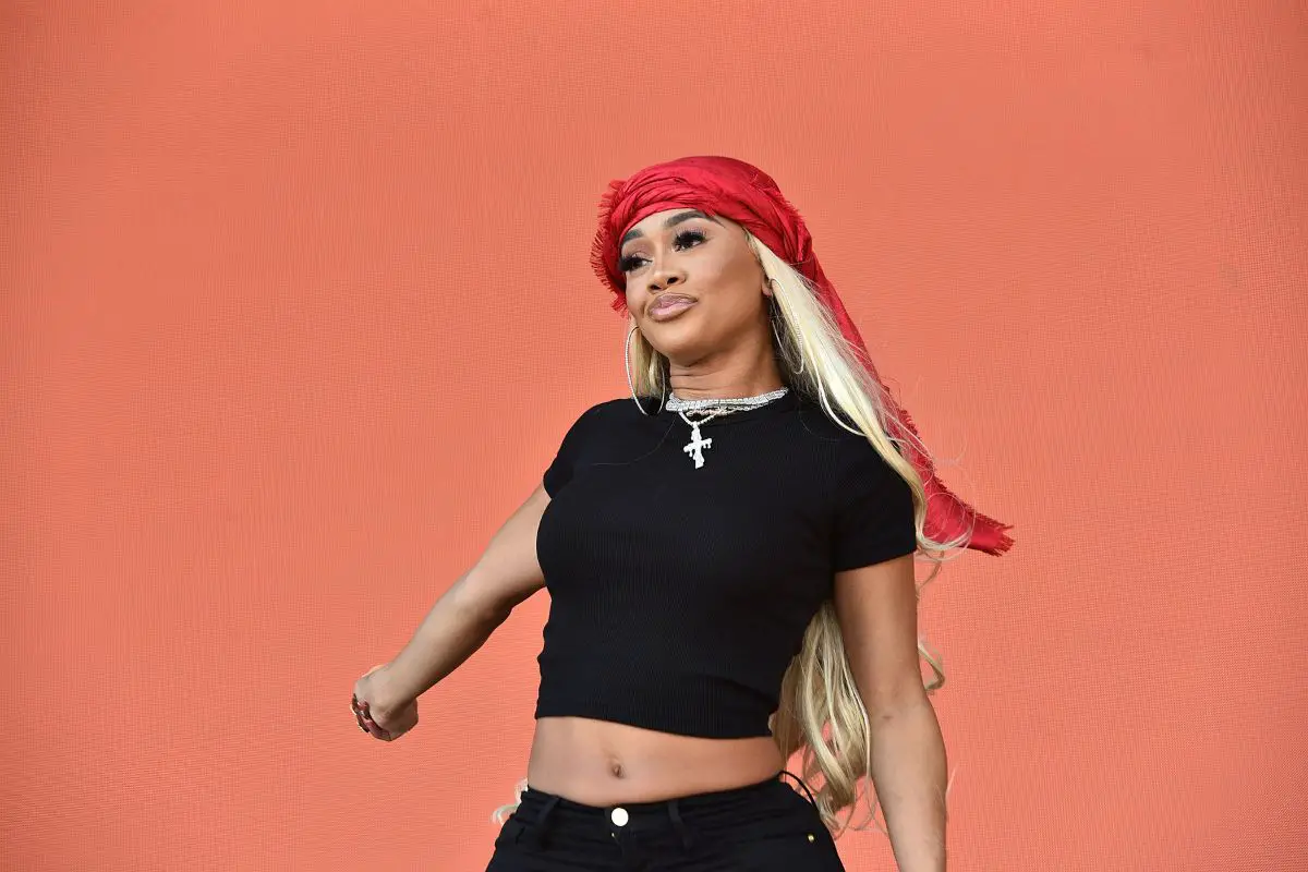 Saweetie Turns Negative Feedback Into Positive Change To Defeat Stage Fright #Saweetie
