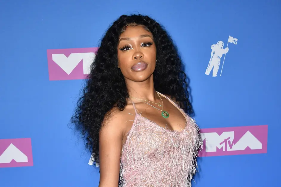 SZA Raises Concerns Over “Galaxy Gas” Nitrous Oxide Misuse Among Kids 