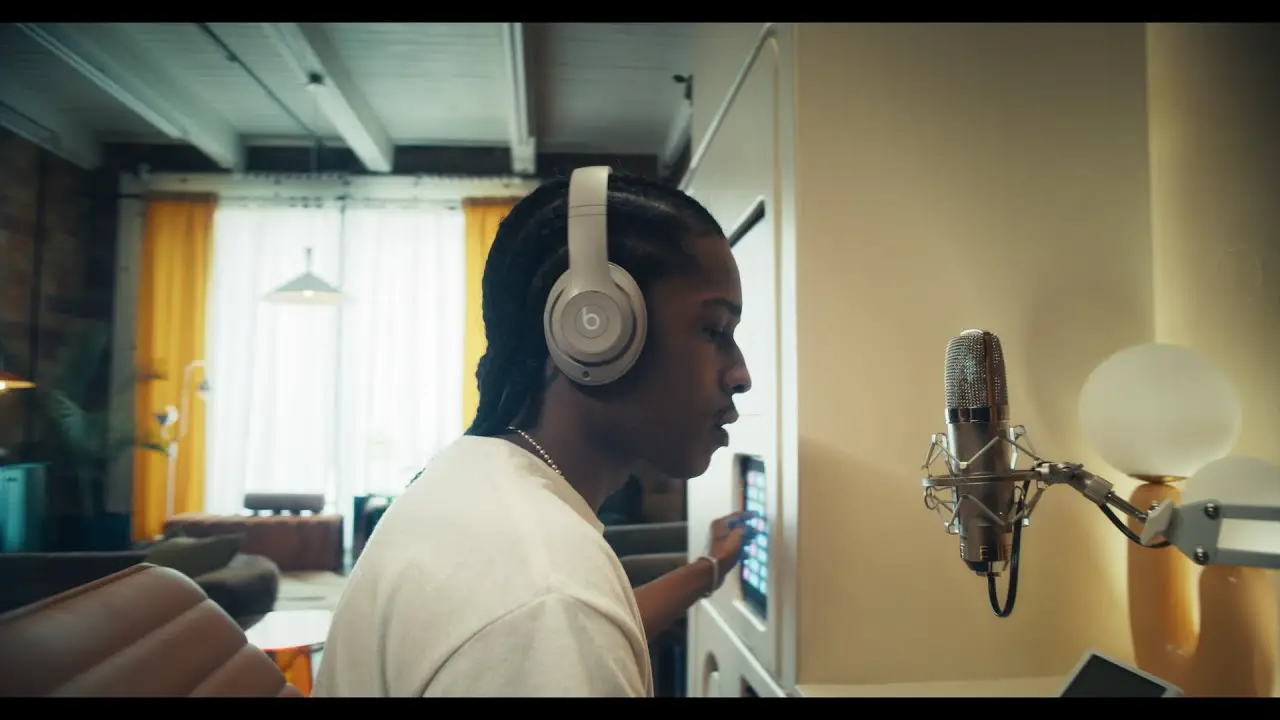 A$AP Rocky Shades Travis Scott & A$AP Bari At Rolling Loud