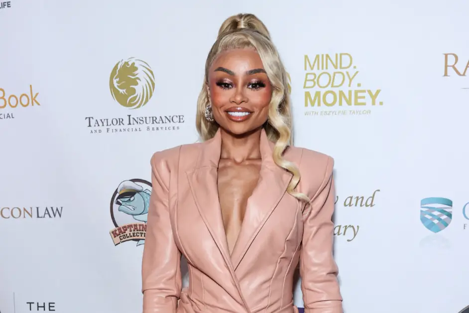 Blac Chyna Jokes “Filler Blindness” Had Her Face Looking “Crazy” 