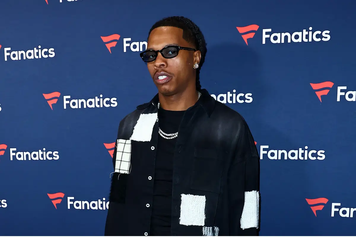 Lil Baby Leaves A Hefty Tip For Popeyes Store Employees #LilBaby