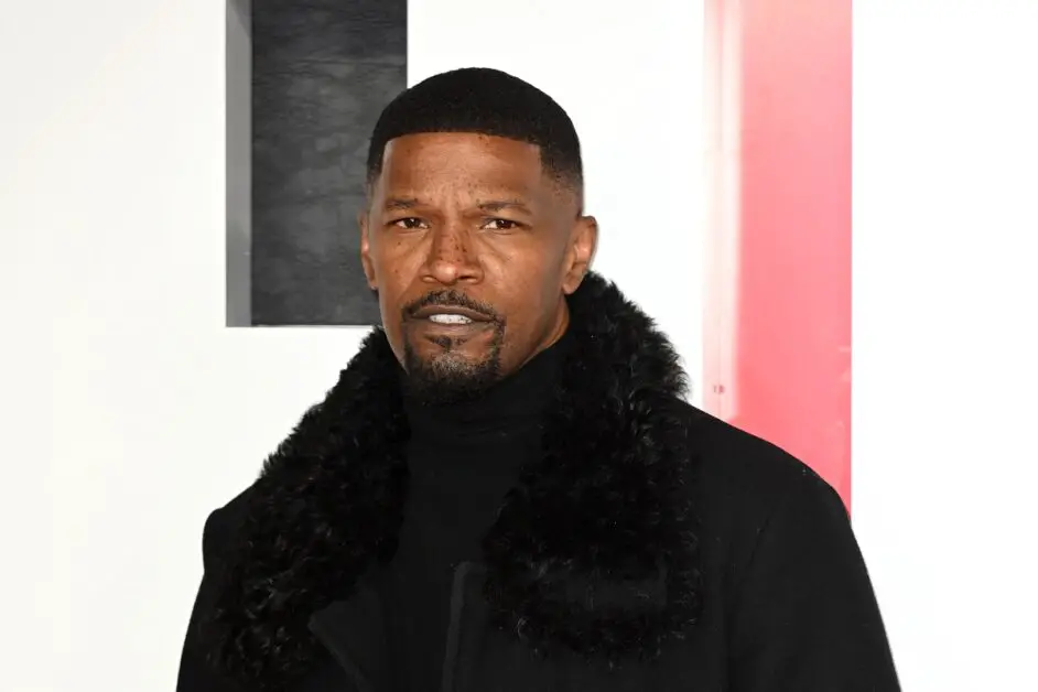 SIGNS: Jamie Foxx Goes After Diddy In Upcoming Netflix Special, According To Eyewitnesses