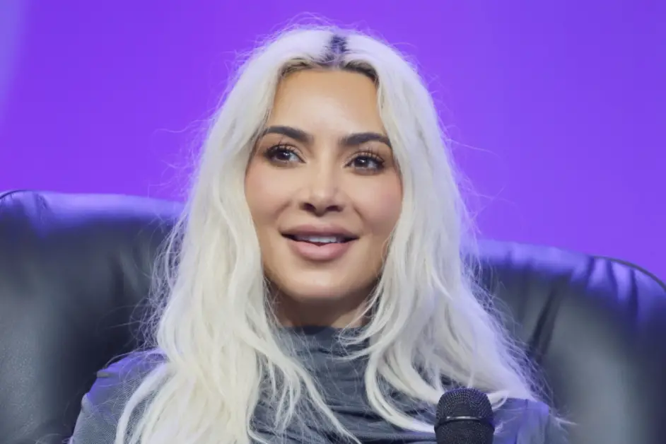 Kim Kardashian Demands More Pay For Incarcerated Firefighters, Calls Them “Heroes”