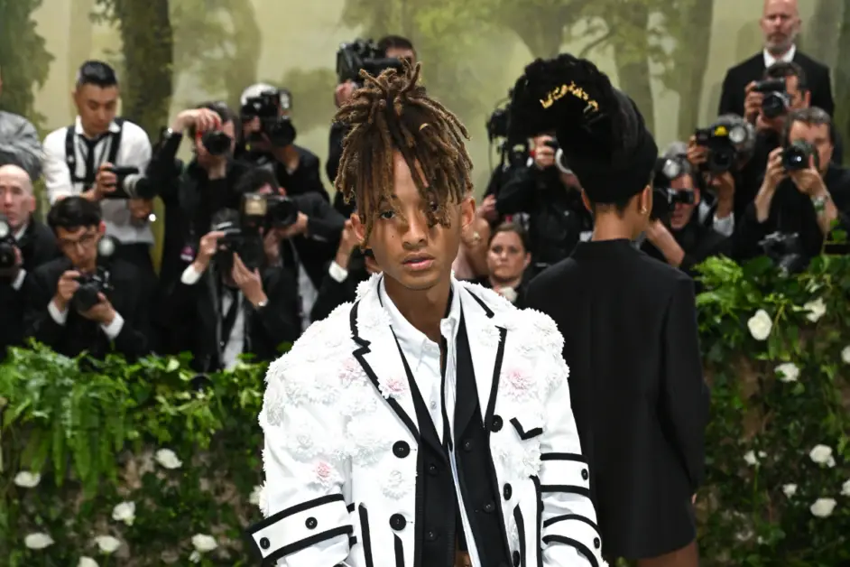 Jaden Smith Sparks Viral Cheating Rumors After Steamy PDA With IG Model 