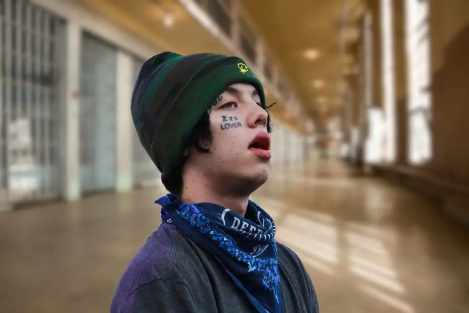 Lil Xan Could Spend Thanksgiving In Jail If Cops Catch Him 