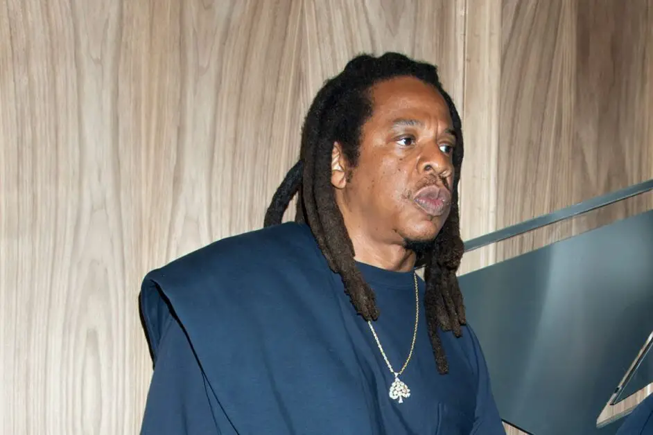 JAY-Z Supports Beyoncé & Blue Ivy At “Mufasa” Premiere Amid Explosive Lawsuit 