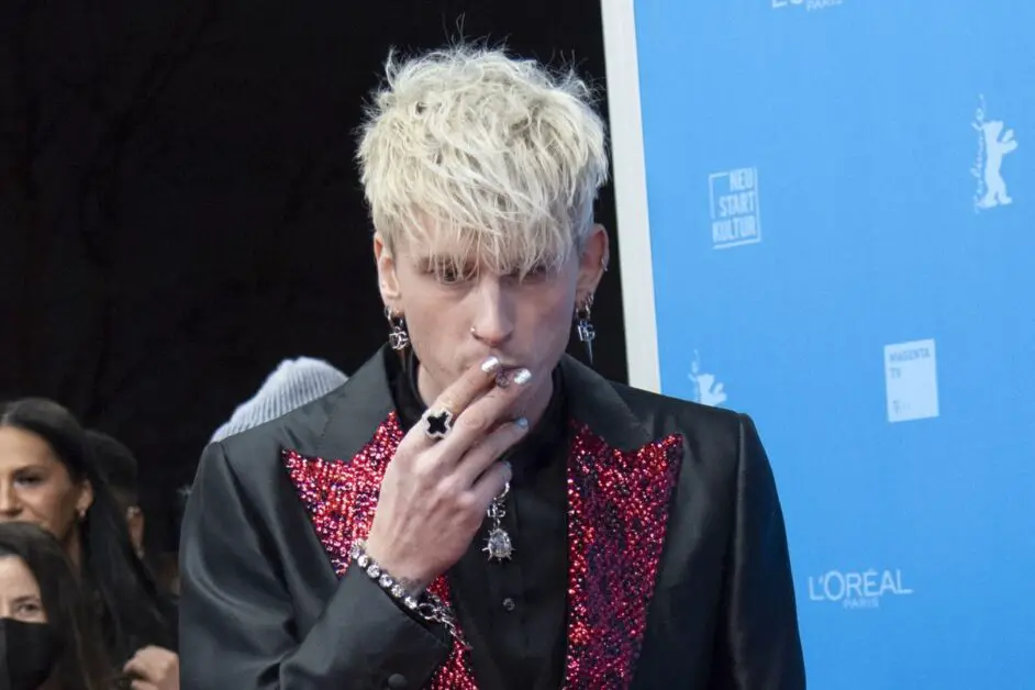 mgk Drank G############ In “Weird” Relationship