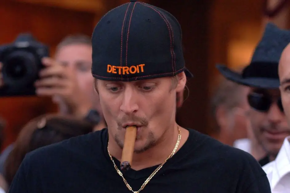 Watch Kid Rock Melt Down Over Unenthusiastic Audience